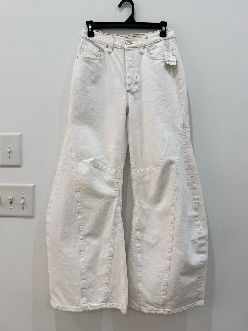 NWT We The Free Eden High Slouchy Flare Jeans - Picture 2 of 4
